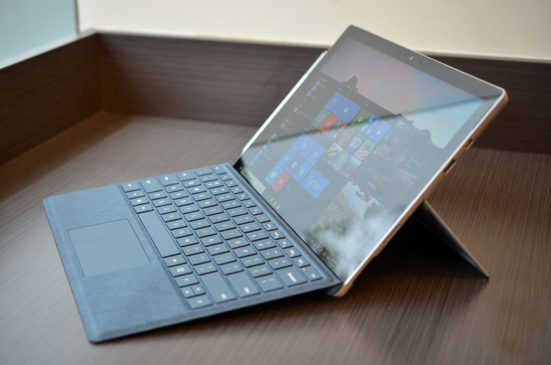 Microsoft Surface Pro 5 i7/16GB/512GB (Like New) 6